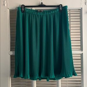 Green skirt